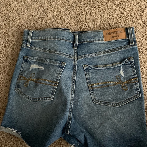 Super high rise denim shorts - Picture 3 of 6